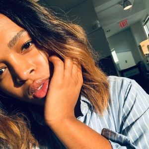 Meet your Posher, Simone